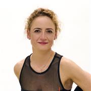 Profesora de yoga 400 RYS, titulada por la escuela internacional. Ofrezco clases de hatha, vinyasa y asthanga yoga, todos los niveles. Yoga para niños y adolescentes